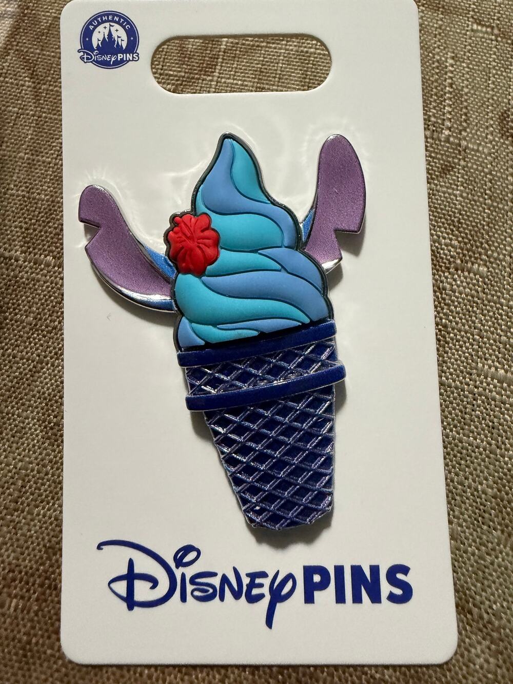 Disney Parks STITCH Alien 626 3D Sculpted Ice Cream Cone Pin NEW